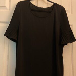 2x, short sleeve, black top